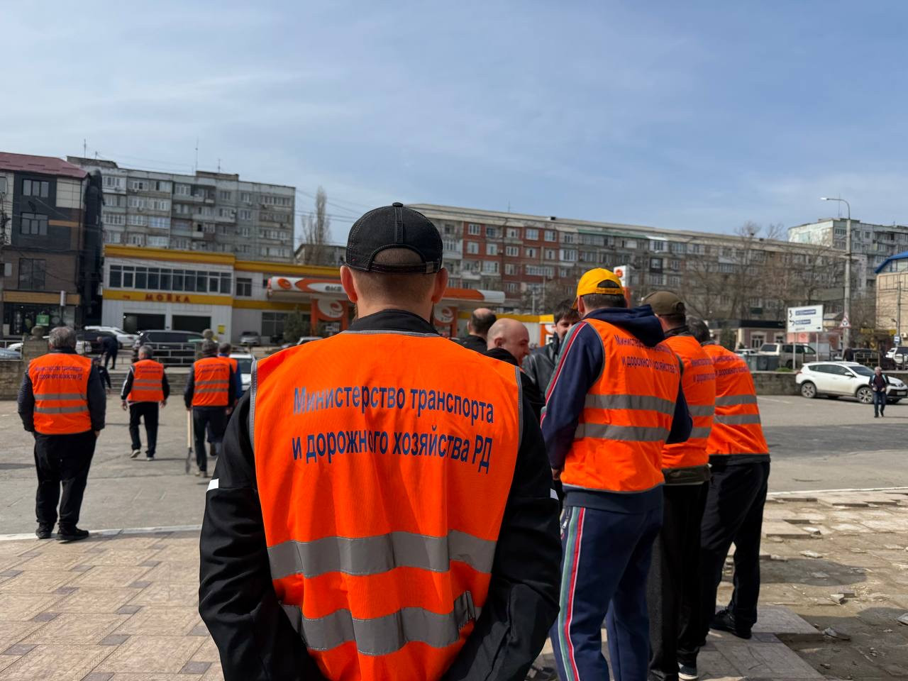 В Махачкале стартовал общегородской субботник