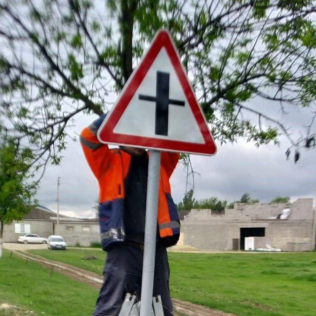 Дорожники Дагестана продолжают работы по содержанию дорог