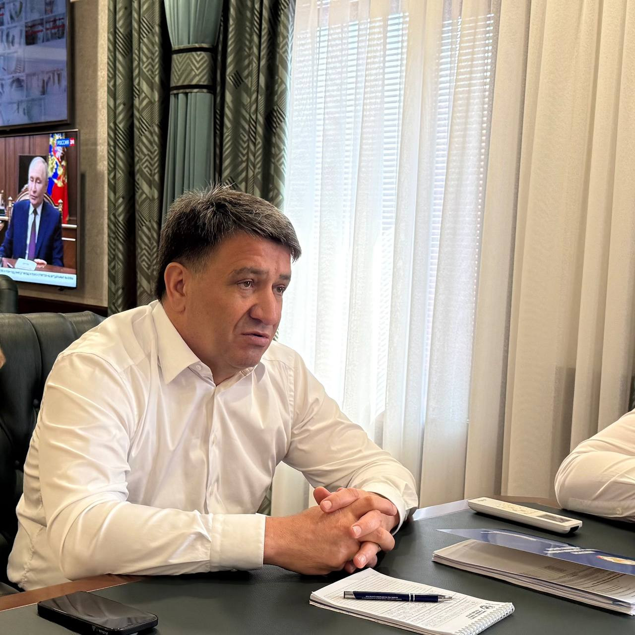 Джамбулат Салавов провел совещание, посвященное ключевым аспектам работы Минтранса РД