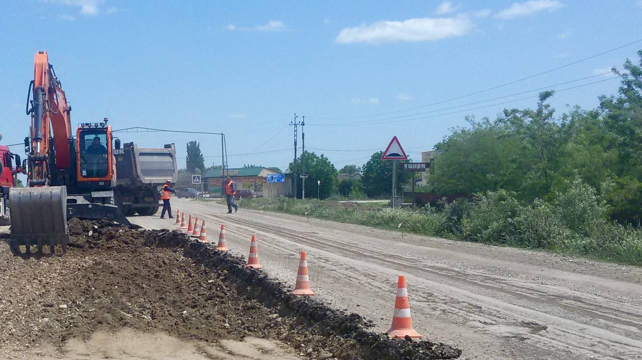️Капитальный ремонт дороги «Ботаюрт – Львовский №1» продолжается в Хасавюртовском районе