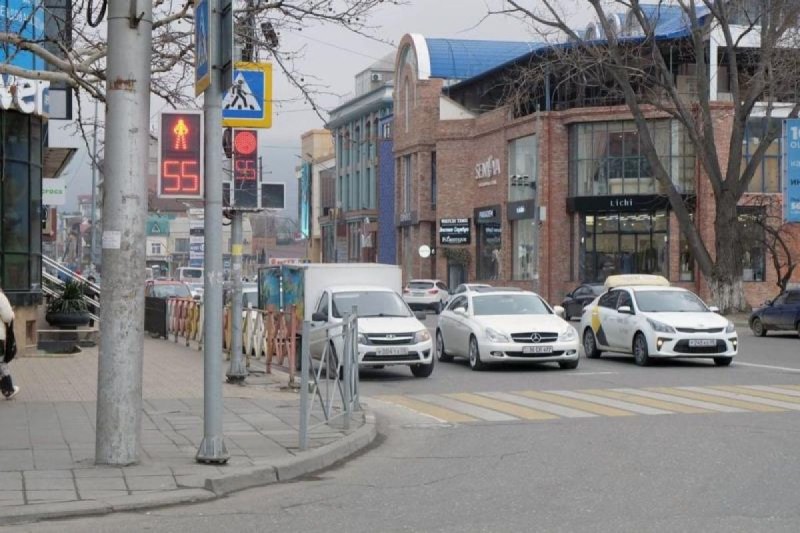 В рамках БКД в Махачкале модернизировали 12 светофорных объектов