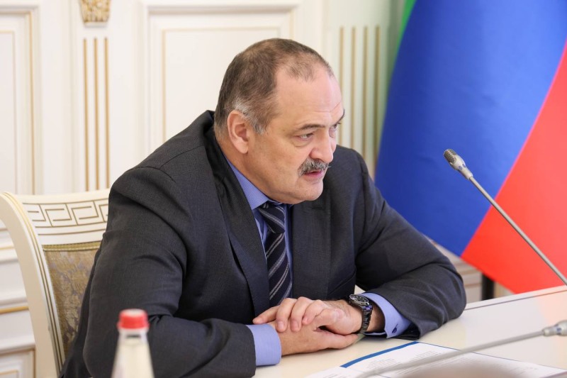 Глава Дагестана Сергей Меликов поддержал идею на закупку транспорта для социального такси