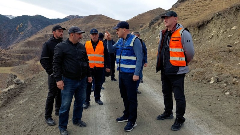 Руководство ГКУ "Дагестанавтодор" посетили с инспекционной поездкой Шамильский район