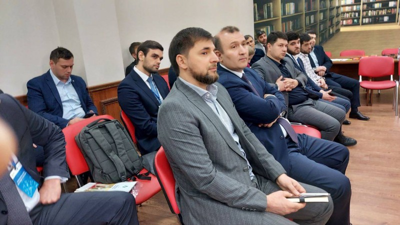 Магомед Тагиров принял участие в стратегической сессии "Цифровая прокачка региона. Республика Дагестан"