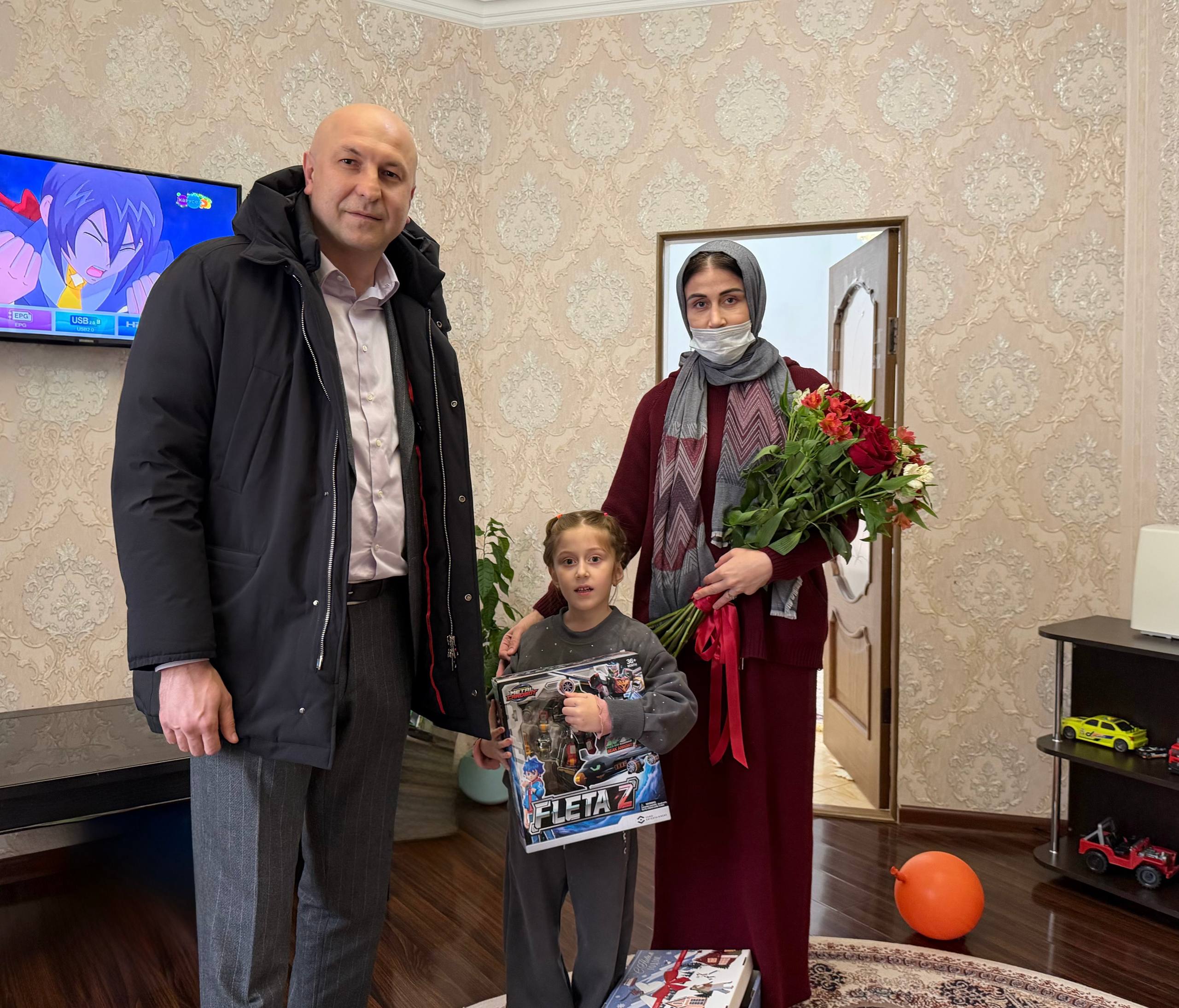 Джалалдин Акаев осуществил мечту ребенка в рамках акции «Елка желаний»