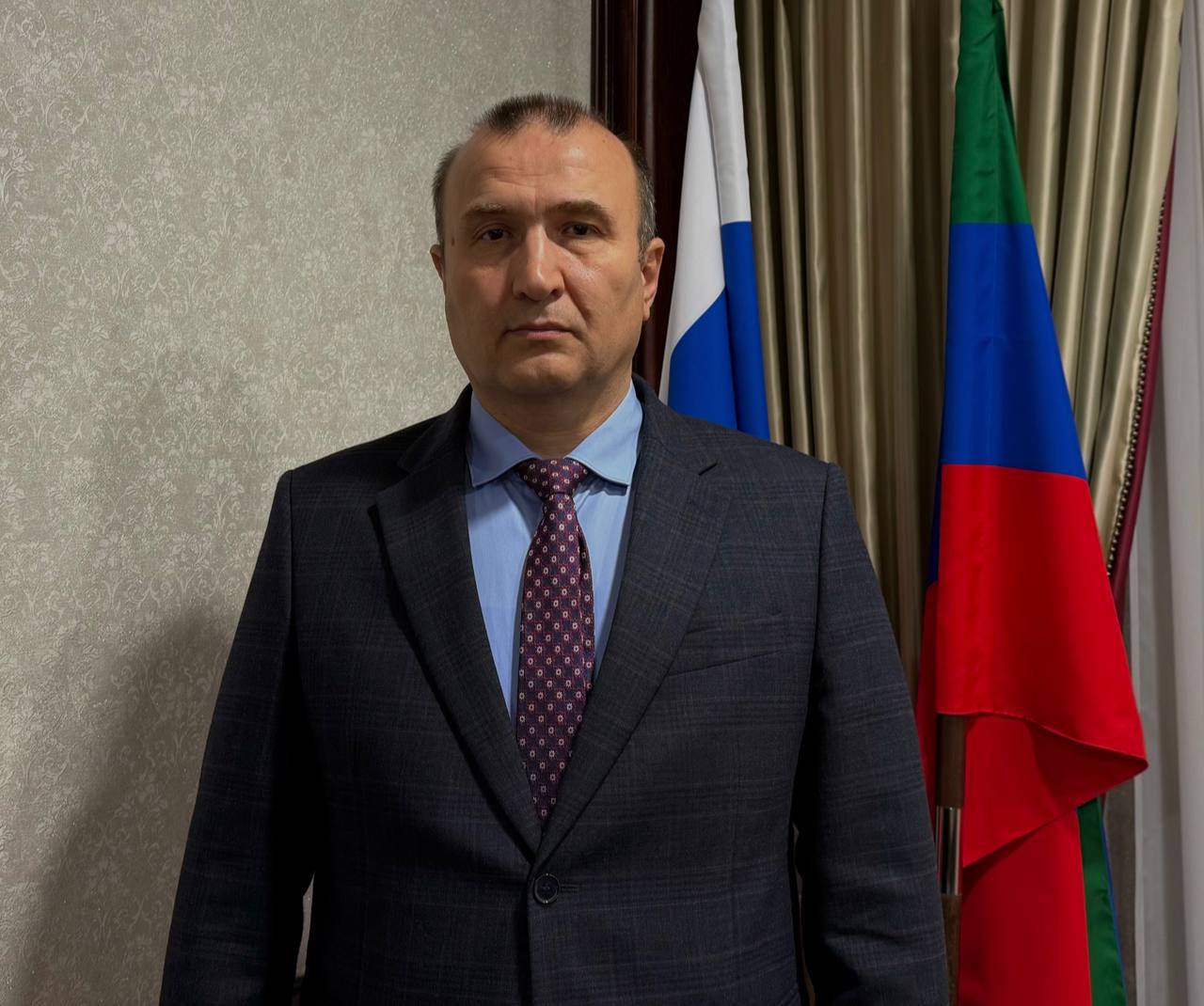 Магомед Тагиров поздравил православных жителей региона с Рождеством