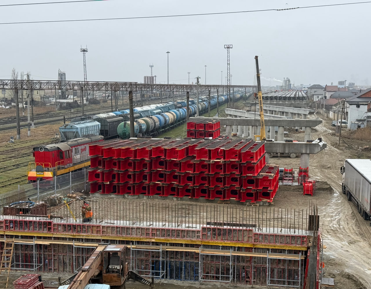 Строительство дороги к Махачкалинскому порту: работы идут по графику