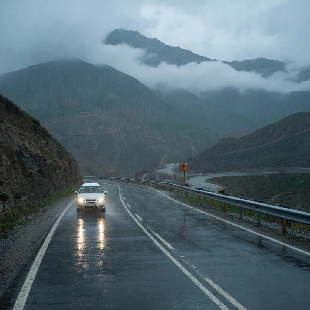 Предупреждение о сложных погодных  условиях и опасности паводков