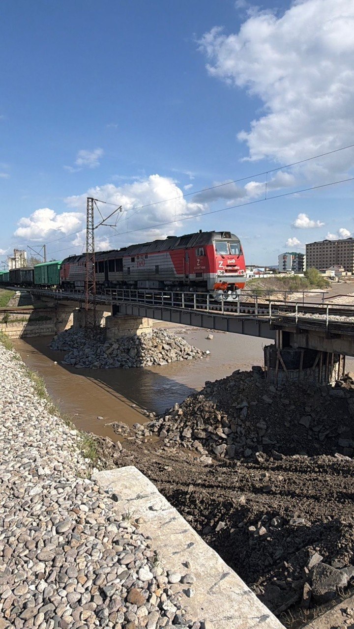 На перегоне Хасавюрт – Кадиюрт открыто движение по восстановленному мосту для всех видов поездов