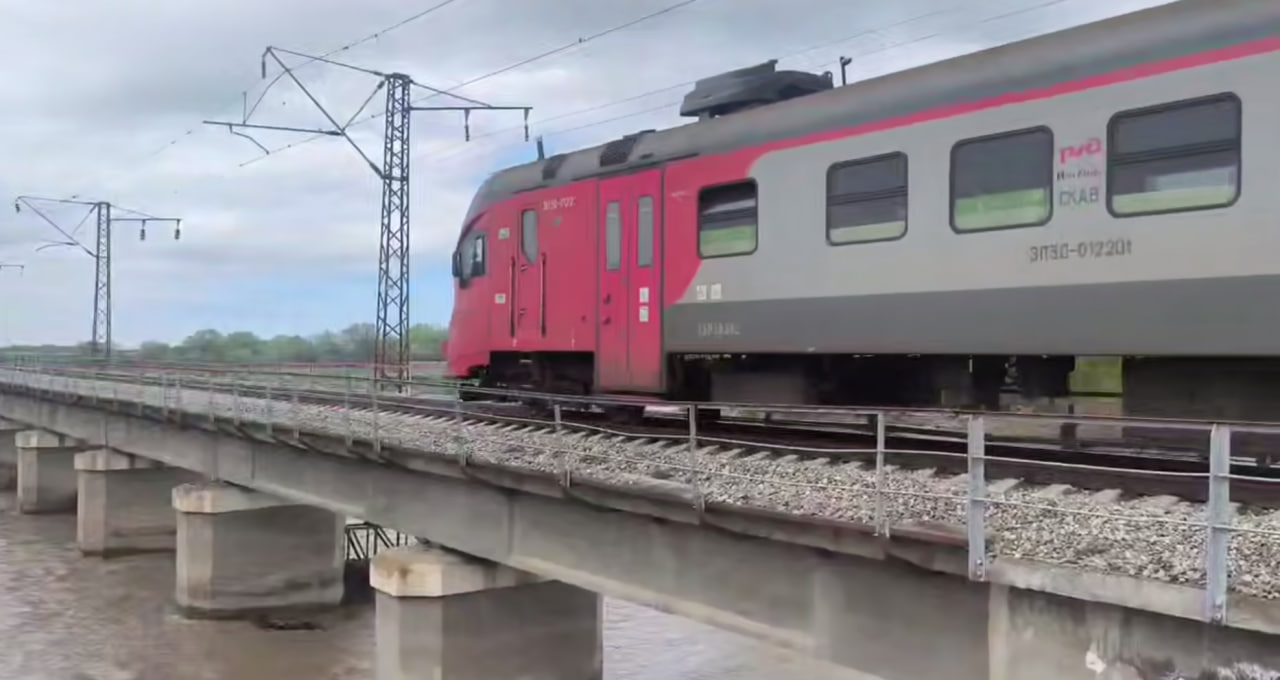 Движение поездов на участке Каягент – Берикей полностью восстановлено