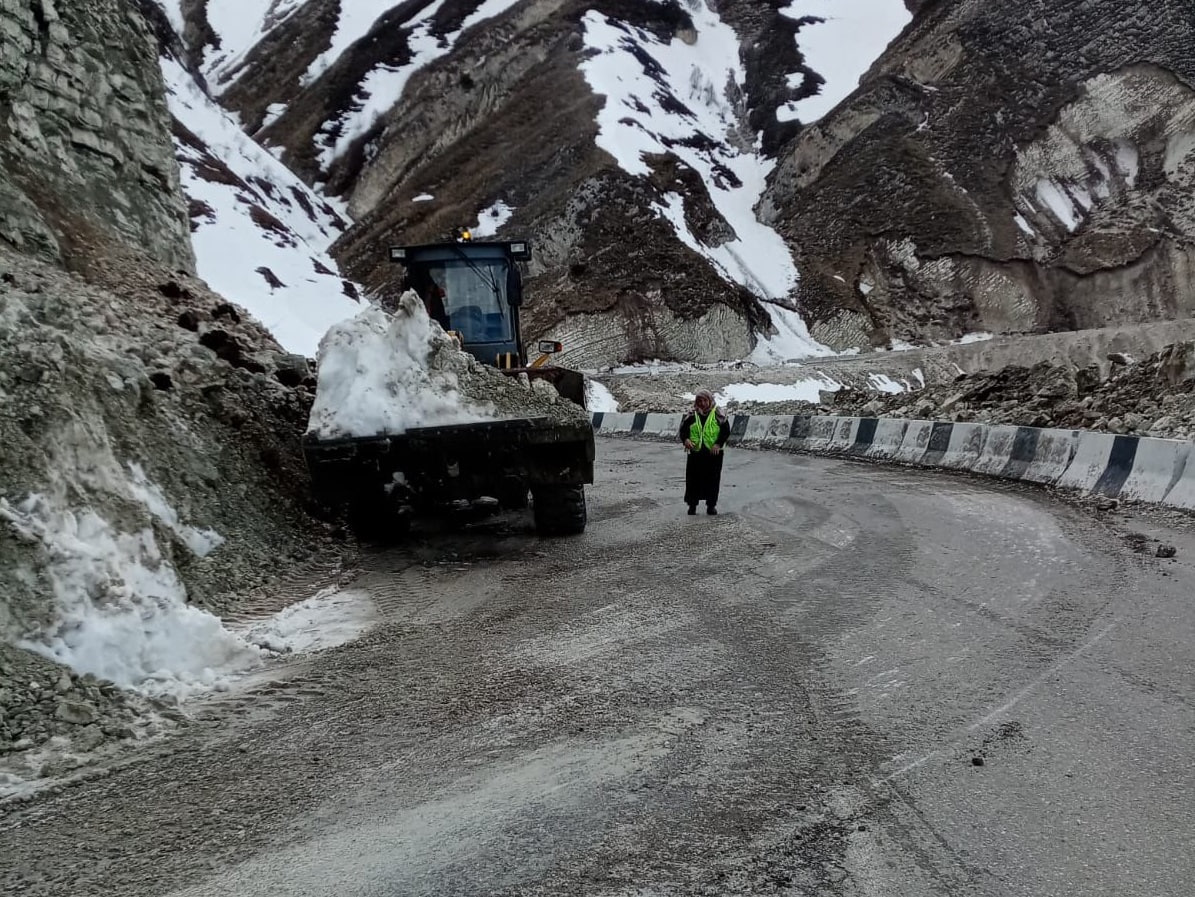 Арсланбек Алибеков подвёл итоги работы транспорта и дорожного хозяйства Дагестана за месяц после начала стихии