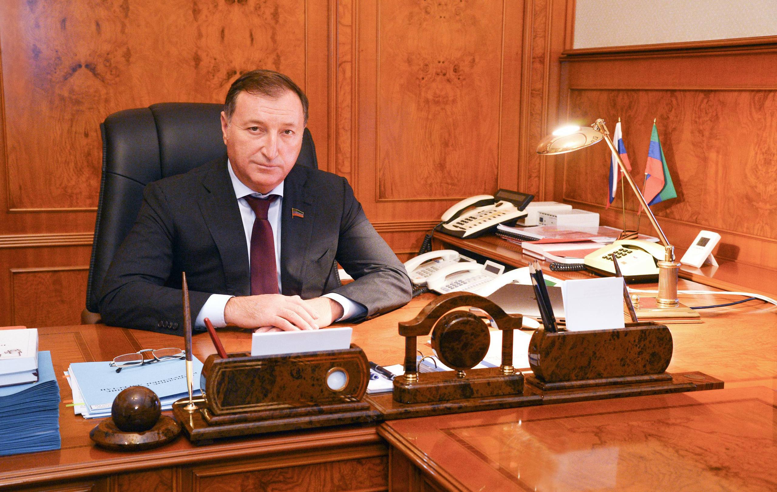 Арсланбек Алибеков поздравил Заура Аскендерова с назначением Секретарём дагестанского отделения партии «Единая Россия»