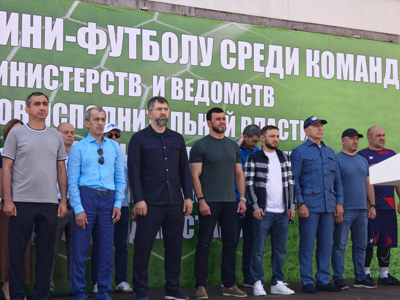 Джамбулат Гаджиев вместе с коллективом Минтранса поддержал участников футбольного турнира ведомств Дагестана