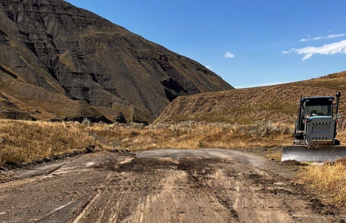 ️Дорожники Дагестана продолжают работы по благоустройству дорог