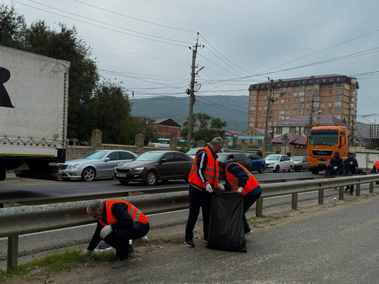 Минтранс РД участвует во Всероссийском субботнике!