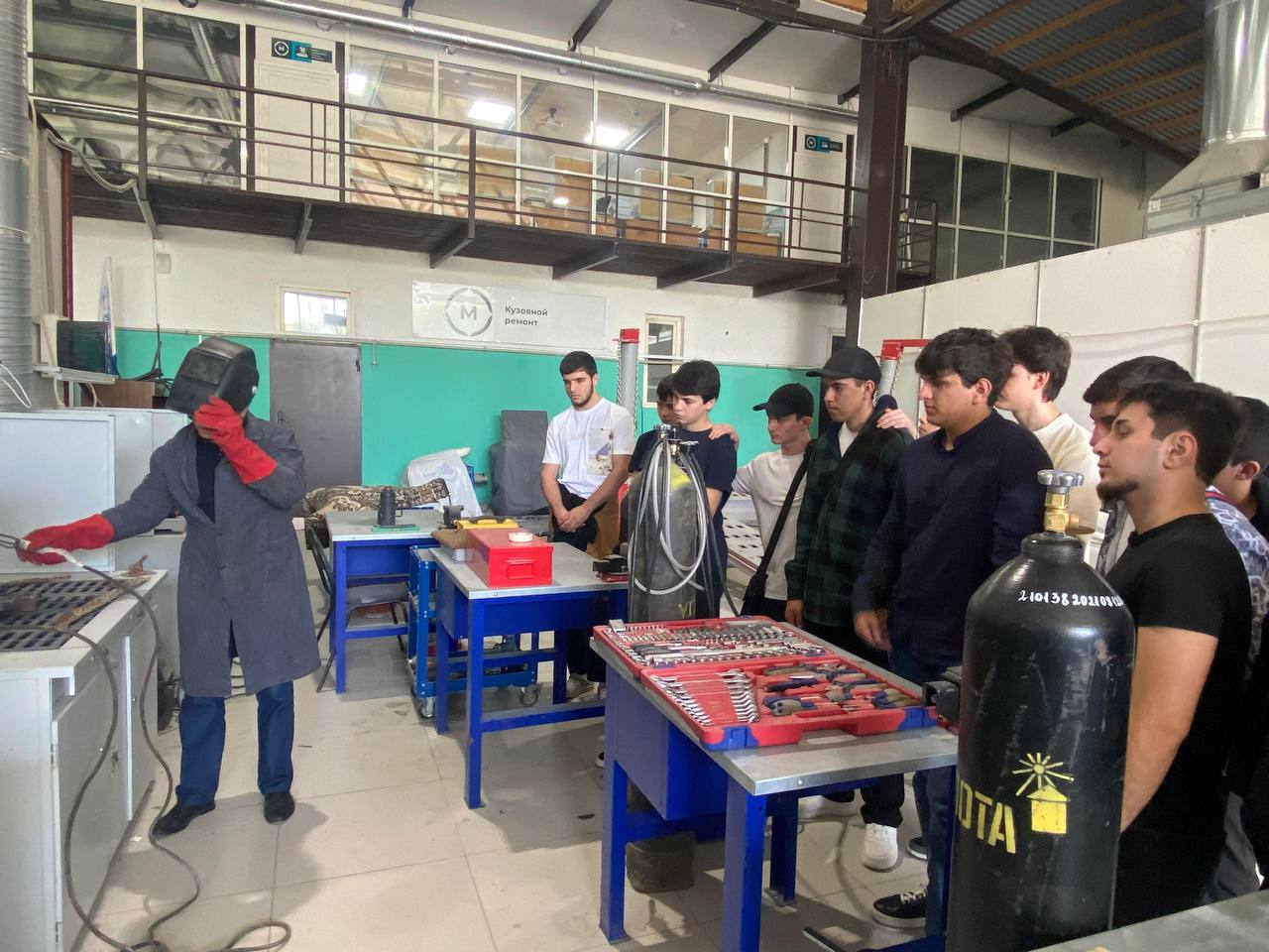 С днём среднего профессионального образования!