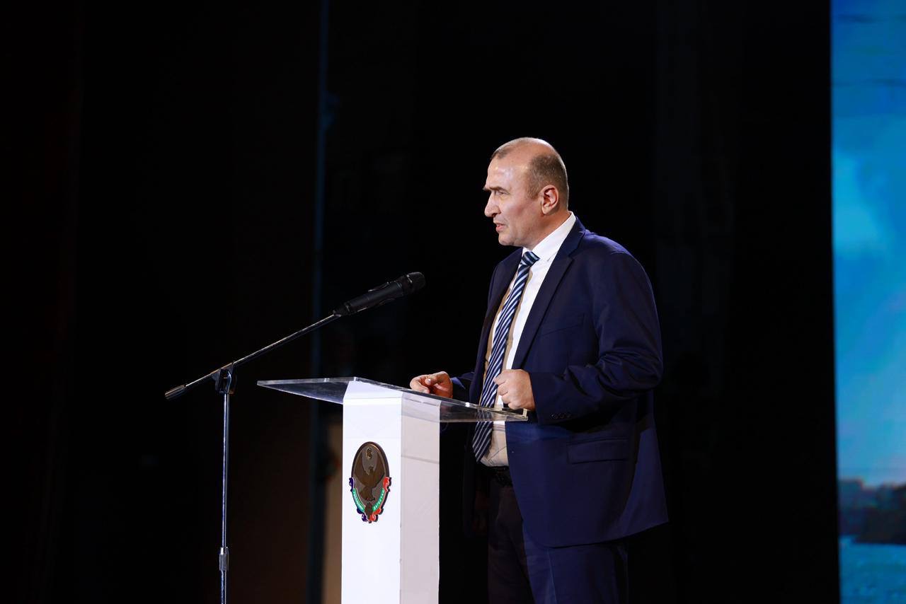 Магомед Тагиров отметил высокий профессионализм работников и ветеранов Махачкалинского морского порта