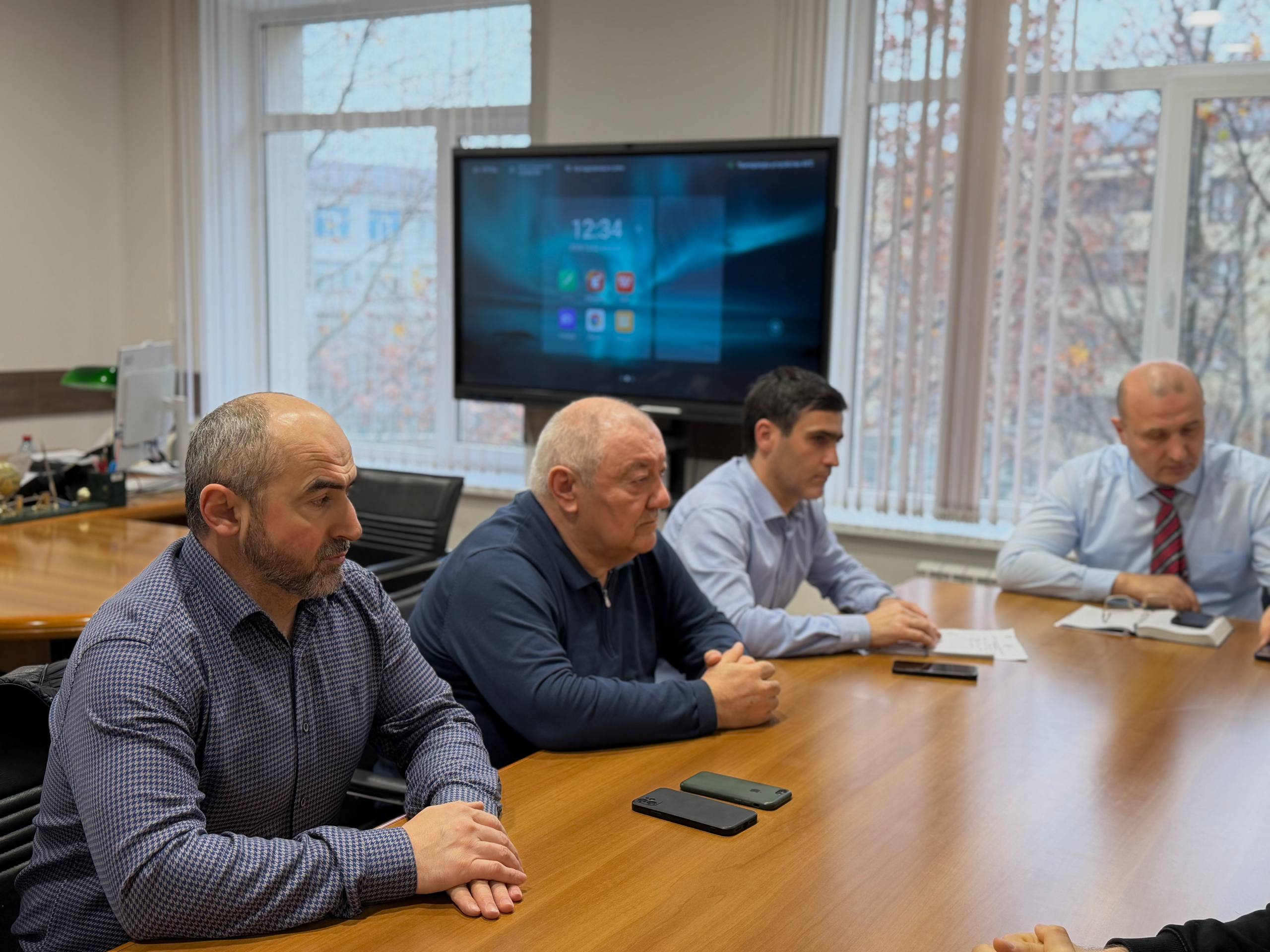 В Минтрансе РД прошла встреча с представителями международных автомобильных перевозчиков Дагестана