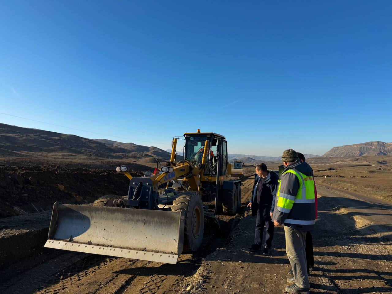 Рабочая группа провела инспекцию участка ремонта дороги