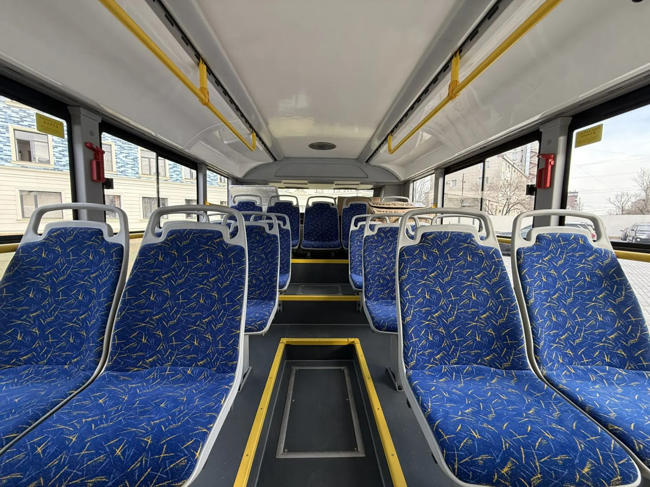 В Дагестане представили новые российские автобусы на газовом топливе