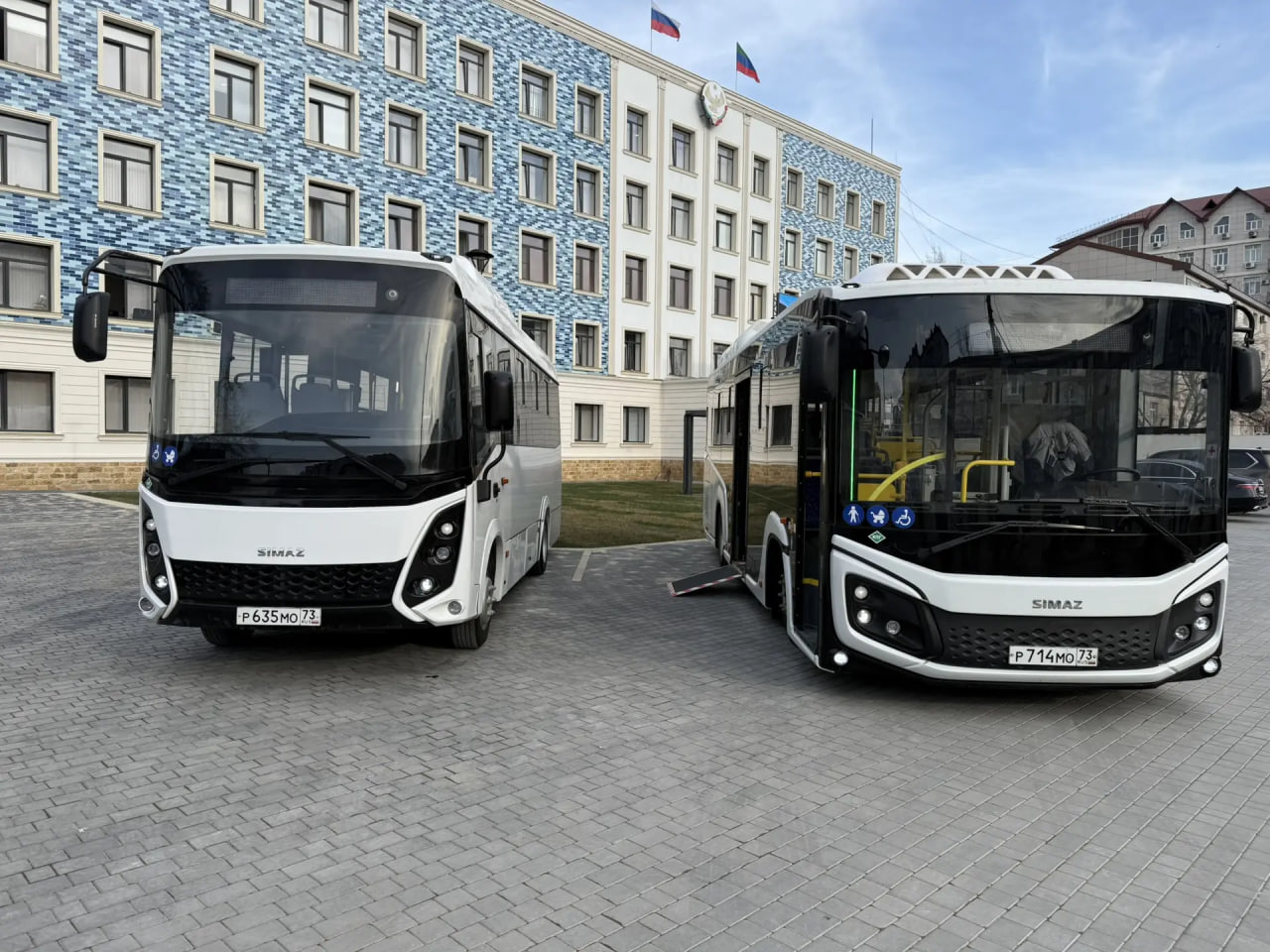 В Дагестане представили новые российские автобусы на газовом топливе