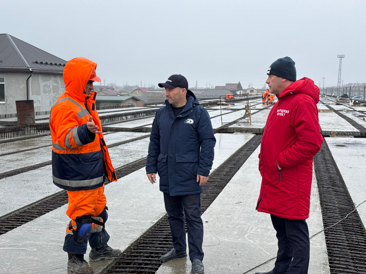 Строительство дороги к Махачкалинскому порту: работы идут по графику