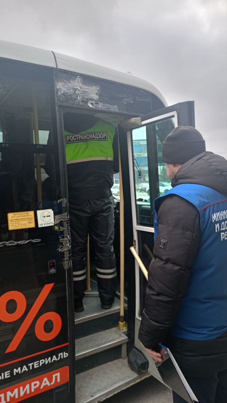 В Каспийске прошёл рейд по безопасности пассажирских перевозок