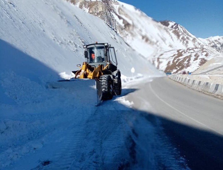 Дорожники Дагестана продолжают работы по содержанию и благоустройству дорог