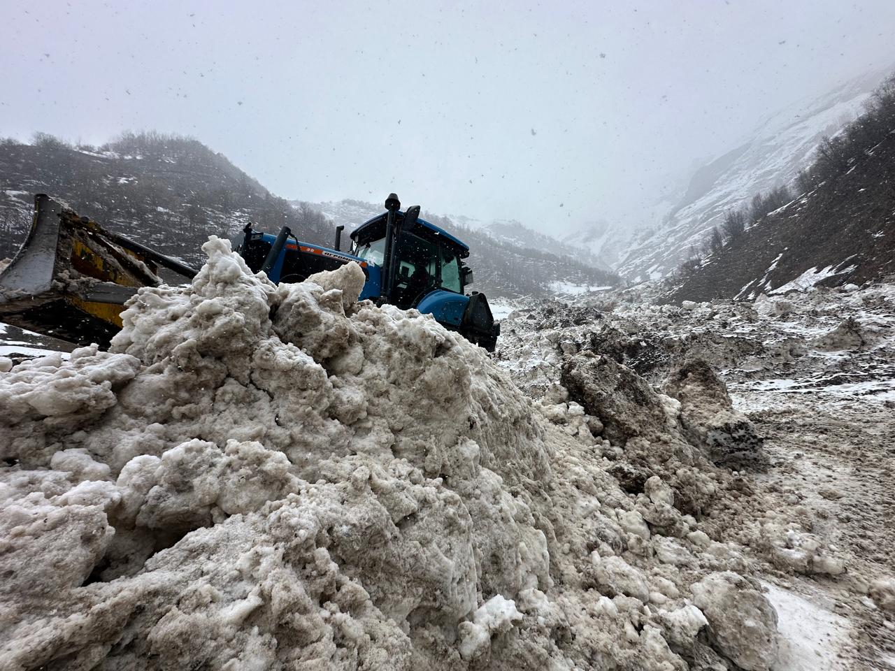 Арсланбек Алибеков подвёл итоги работы транспорта и дорожного хозяйства Дагестана за месяц после начала стихии