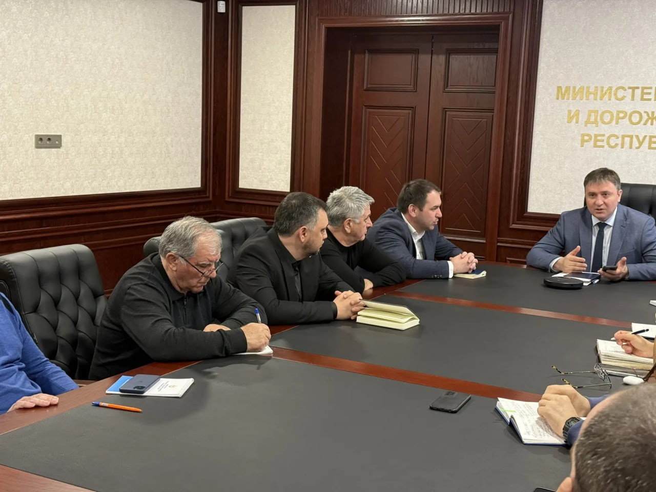 Минтранс Дагестана продолжает изучение и внедрение лучших практик в транспортной сфере